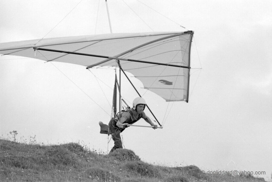 A basic, simple hang gliding kite from back in the day