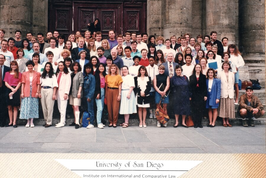 The class of University of San Diego's summer International Law course in Paris, France